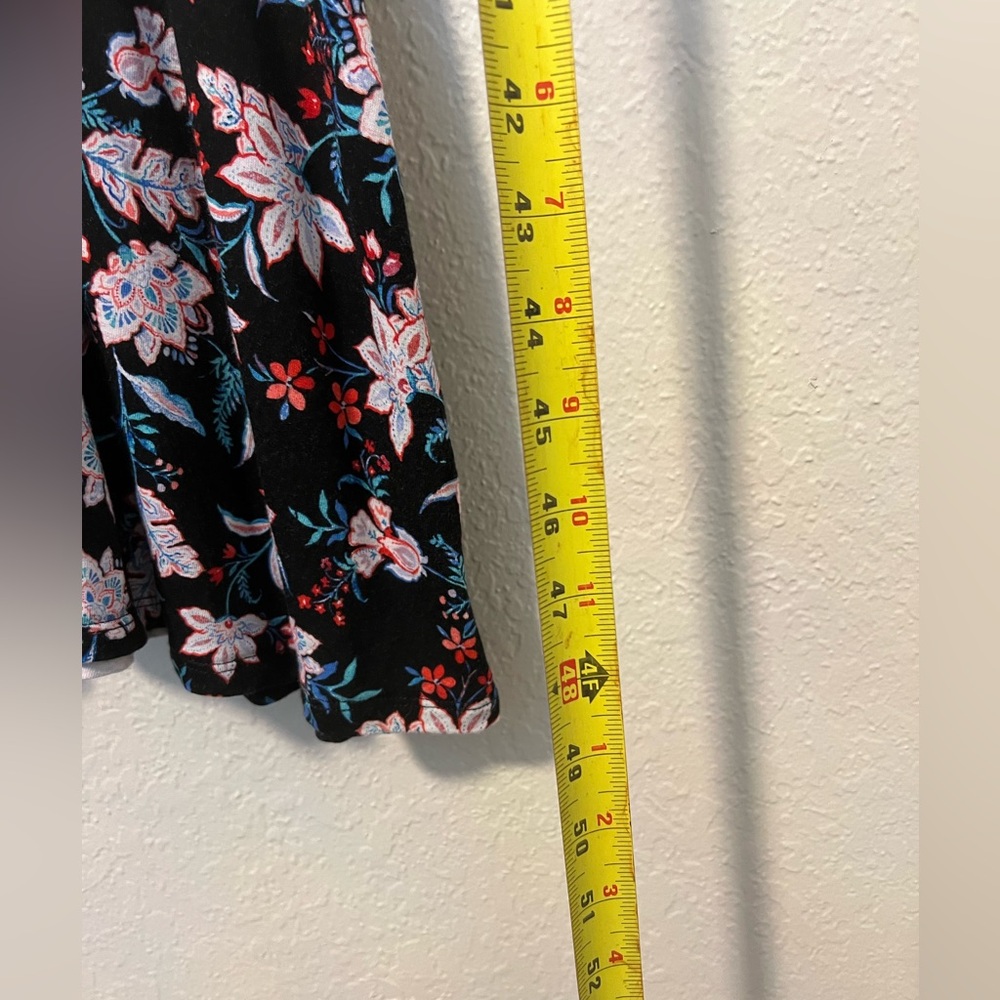 Floral Sleeveless Maxi Dress - Black and Pink - Picture 7 of 8